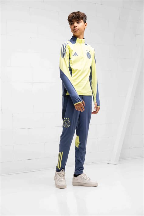 ajax trainingspak junior sale